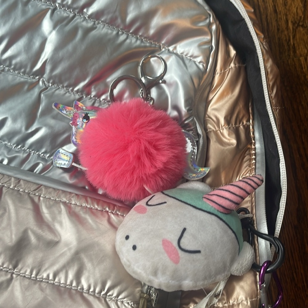 Puffer Backpack- Silver/Rose Gold Back pack. Bari Lynn brand - Picture 16 of 16
